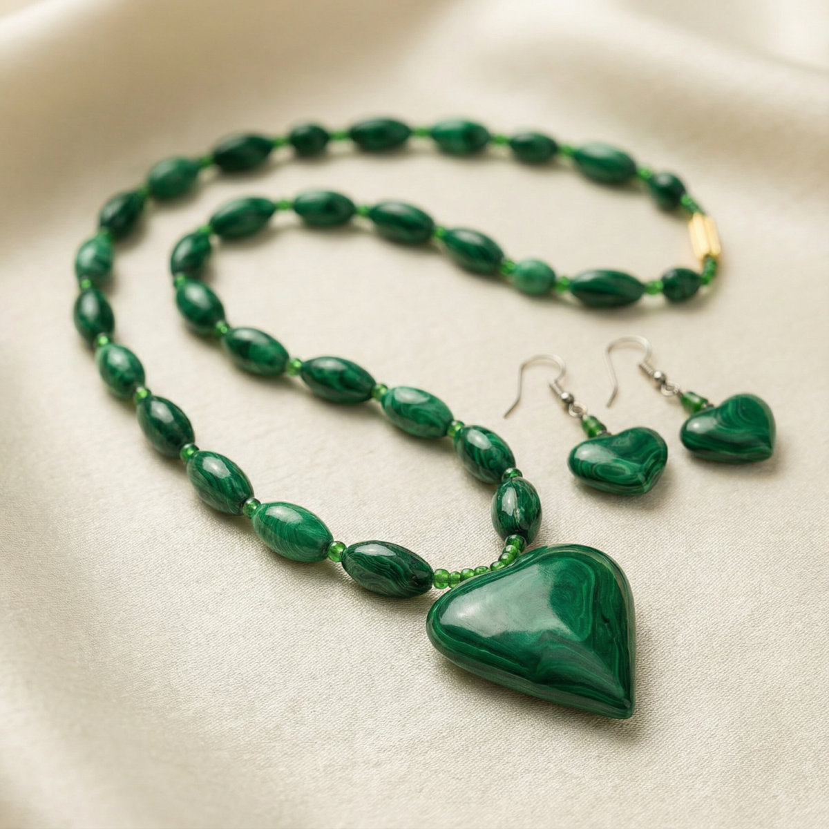 4533e7a2-31b5-4b17-95c4-51fae94491d6 Malachite Heart Pendant Necklace & Earrings Jewelry Set - Image 4